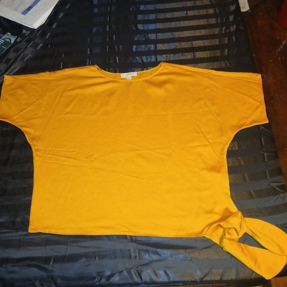 Women's Michael kors mustard yellow side-tie top size large
